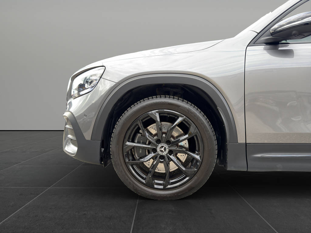 MERCEDES-BENZ GLB 220 d AMG Line 4matic-image-16