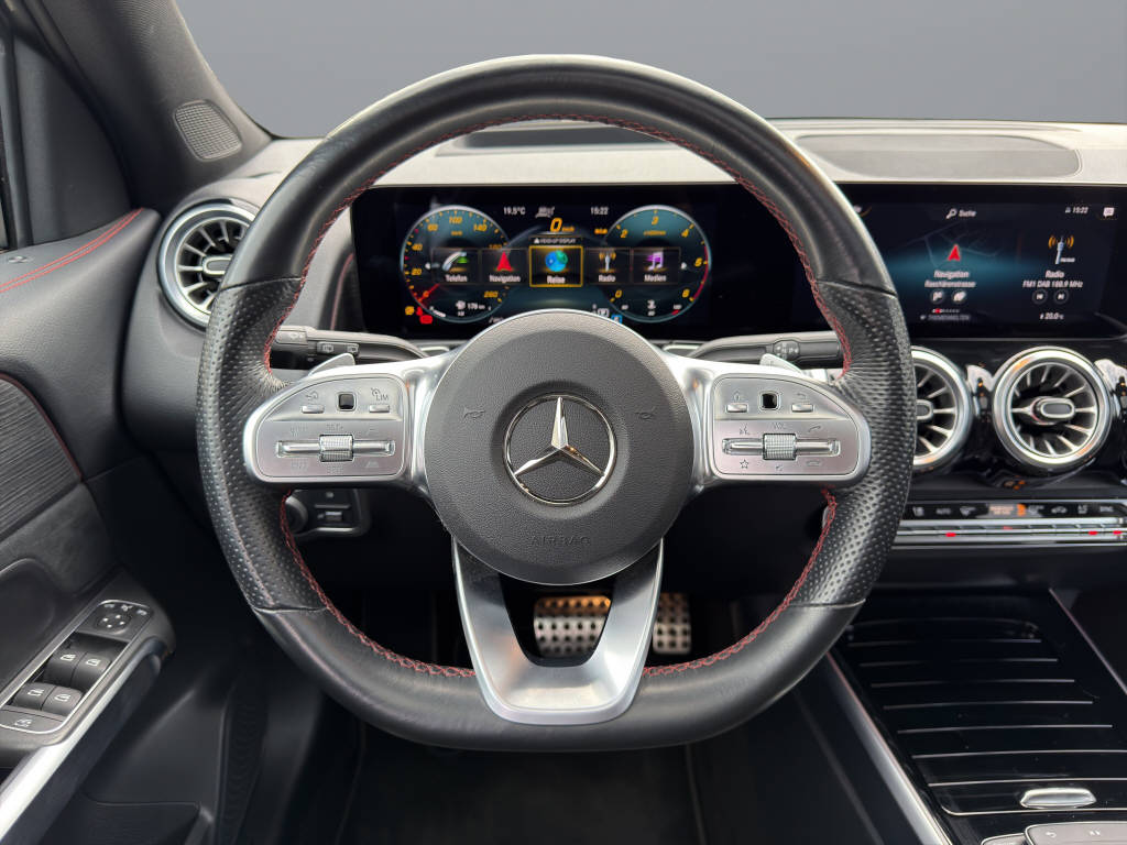 MERCEDES-BENZ GLB 220 d AMG Line 4matic-image-9