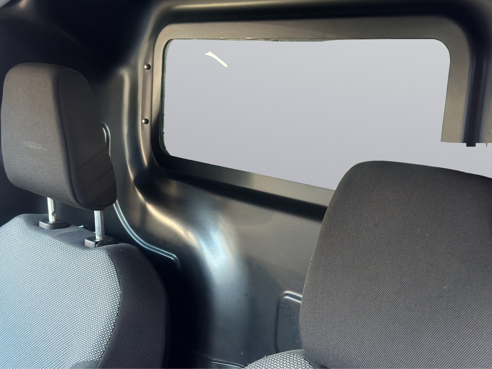 FORD Transit Courier Van 1.5 EcoBlue Basis-image-13