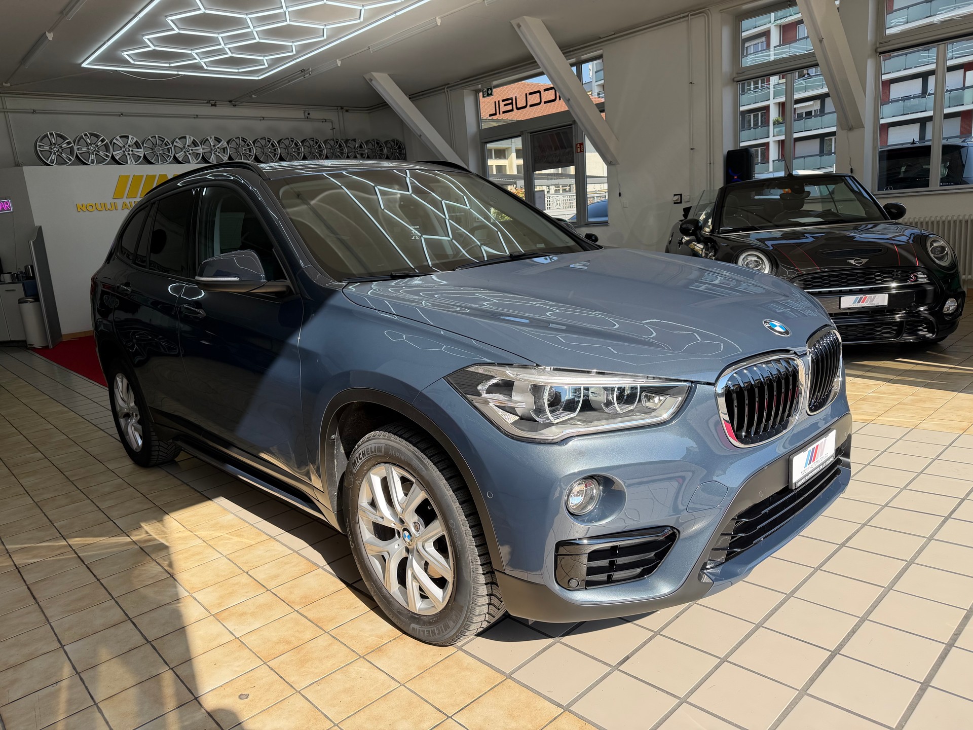 BMW X1 xDrive 18d Sport Line Steptronic-showroom-element-1