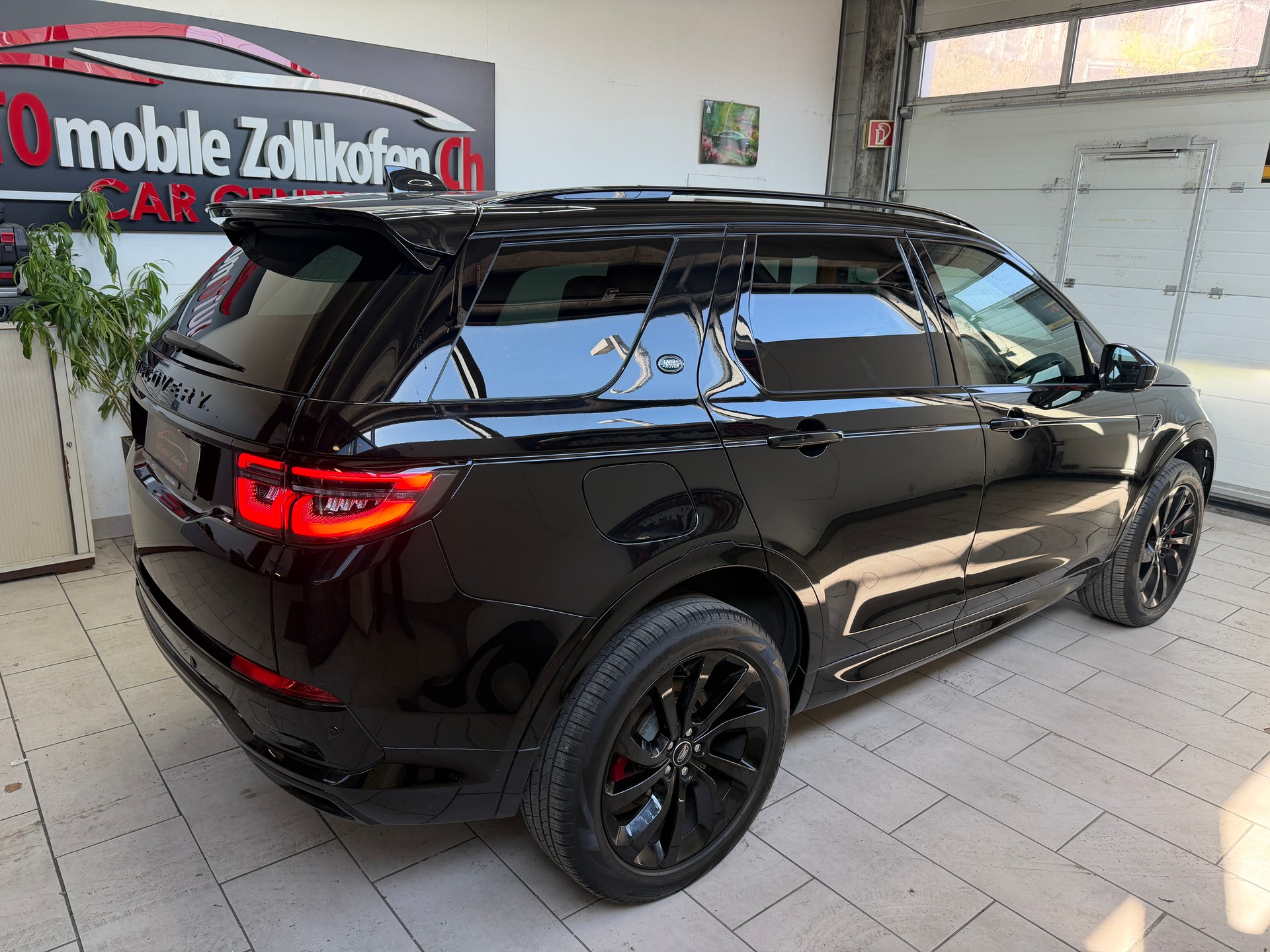 LAND ROVER Discovery Sport R Dyn P250 2.0 Si4 MHEV SE AT9-image-8