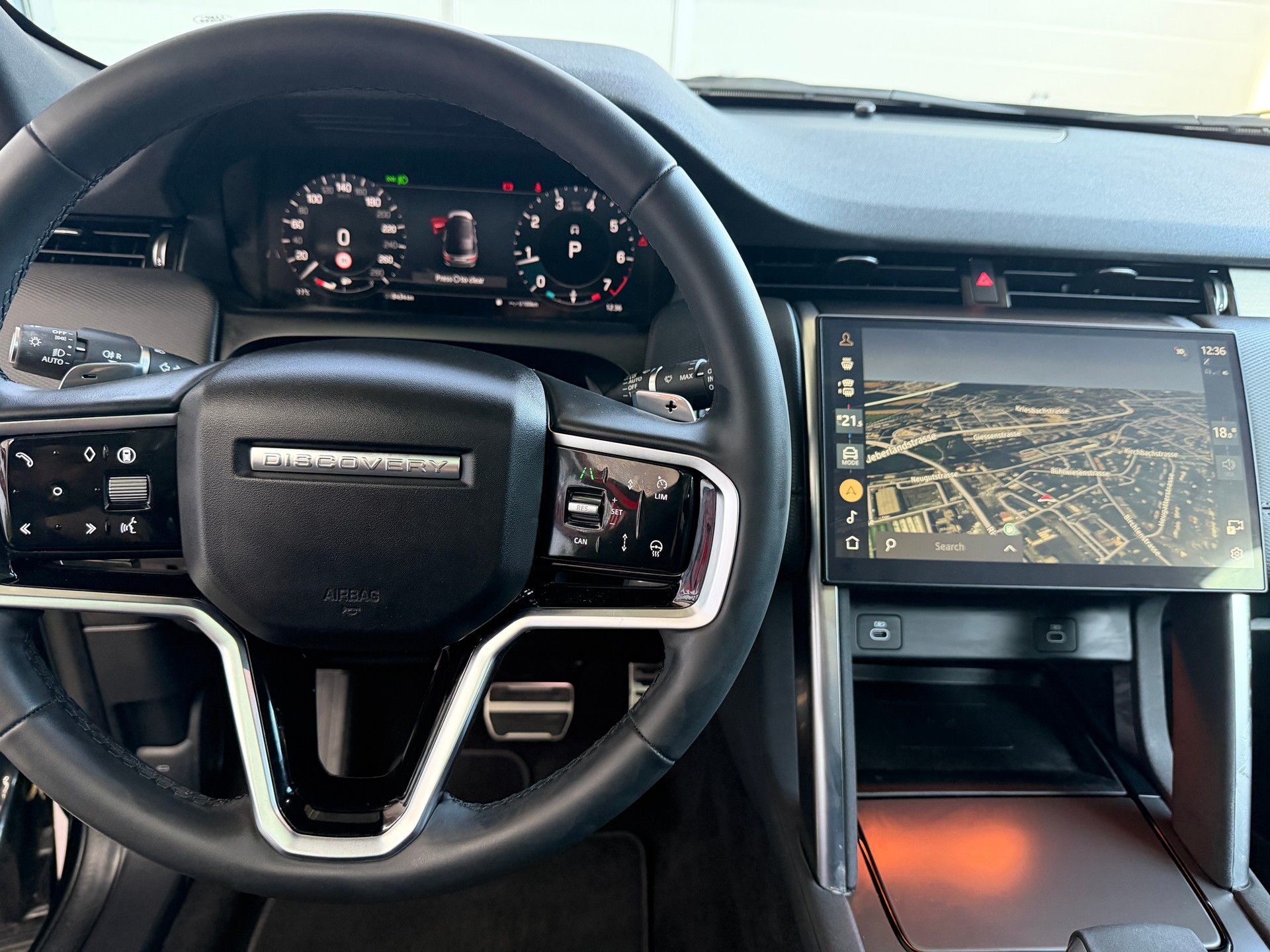 LAND ROVER Discovery Sport R Dyn P250 2.0 Si4 MHEV SE AT9-image-12