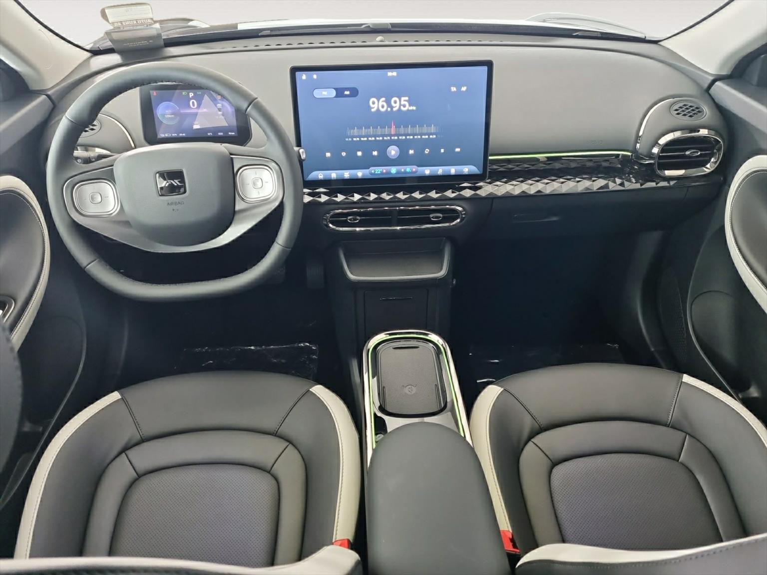 JAC E30X Elektro 51 kWh 374km Reichweite-image-5