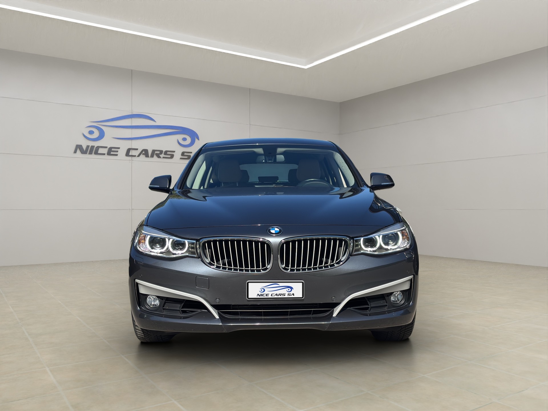 BMW 328i GT xDrive Modern Line Steptronic-showroom-element-2