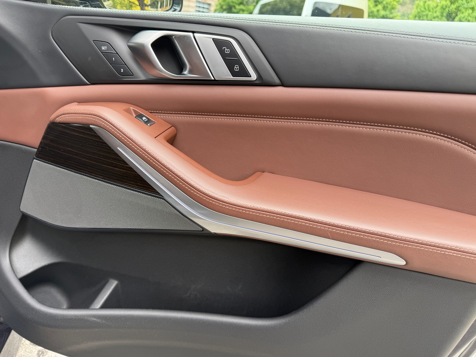 BMW X5 xDrive M50d Steptronic-image-14