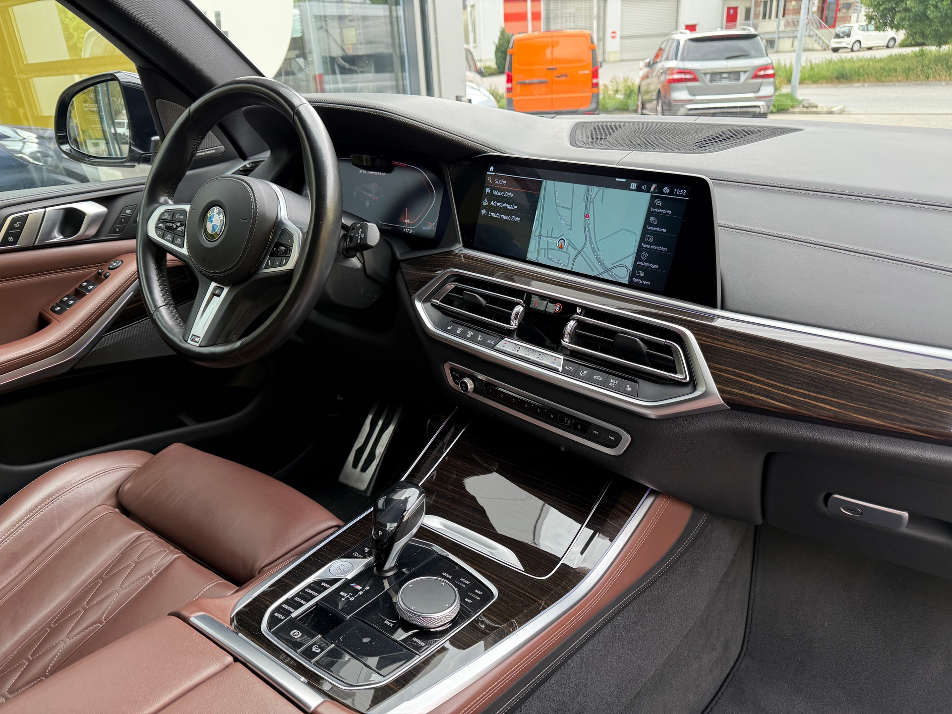 BMW X5 xDrive M50d Steptronic-image-13
