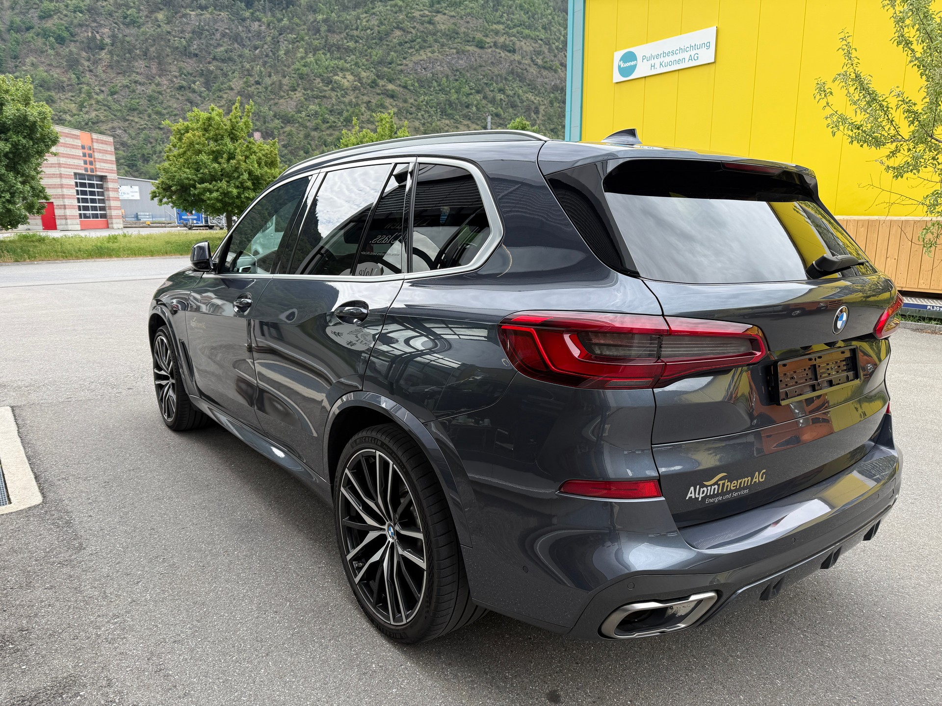 BMW X5 xDrive M50d Steptronic-image-4