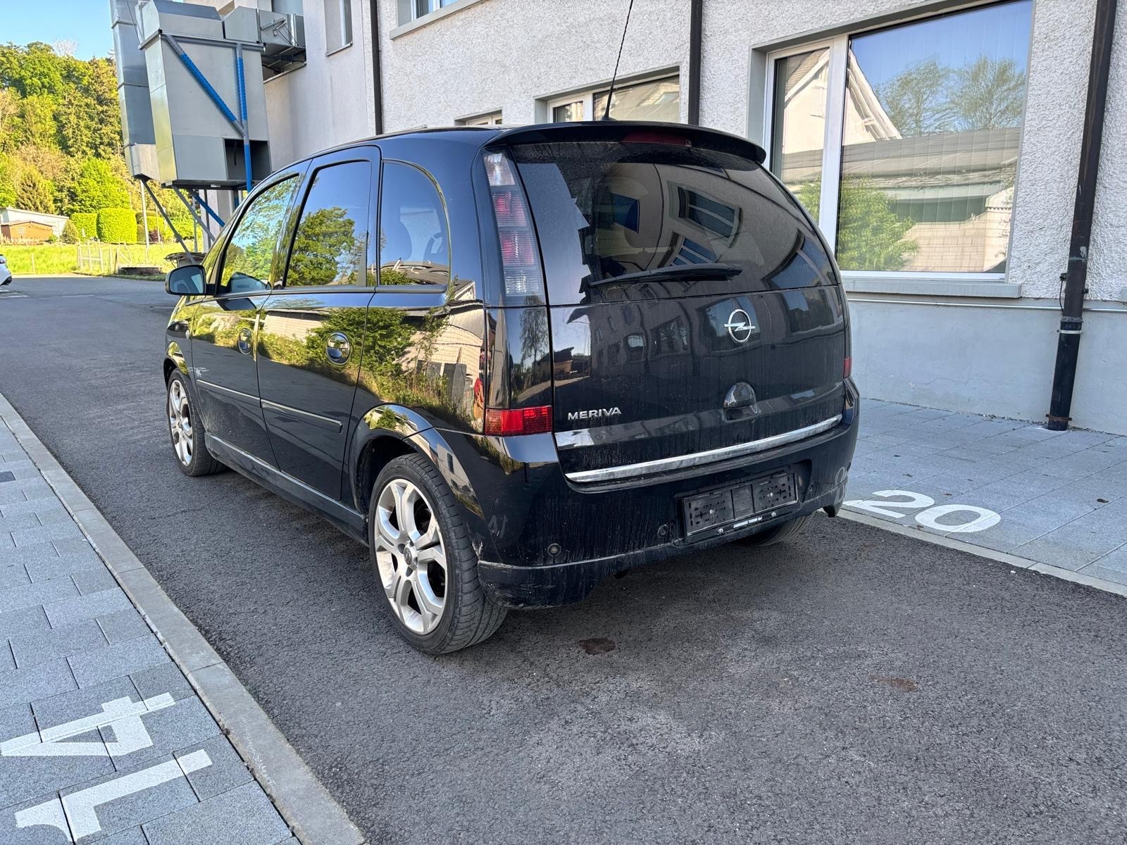 OPEL Meriva 1.6i-16 TP (Essentia)-image-2