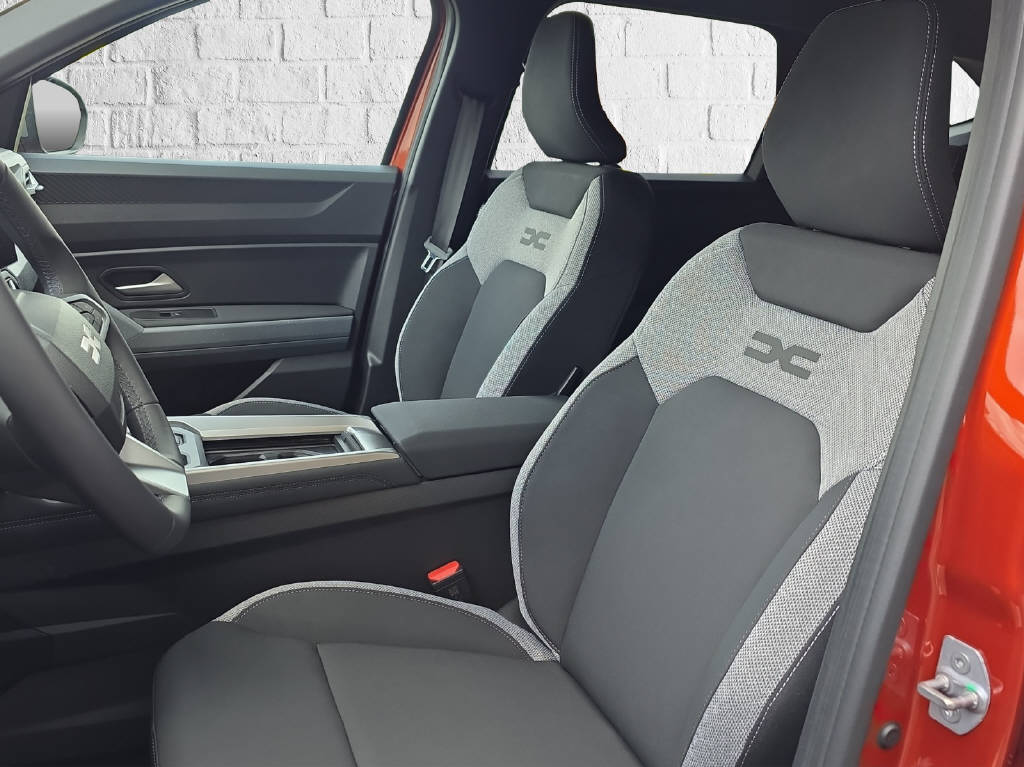 DACIA Bigster 1.8 Hybrid Journey-image-5