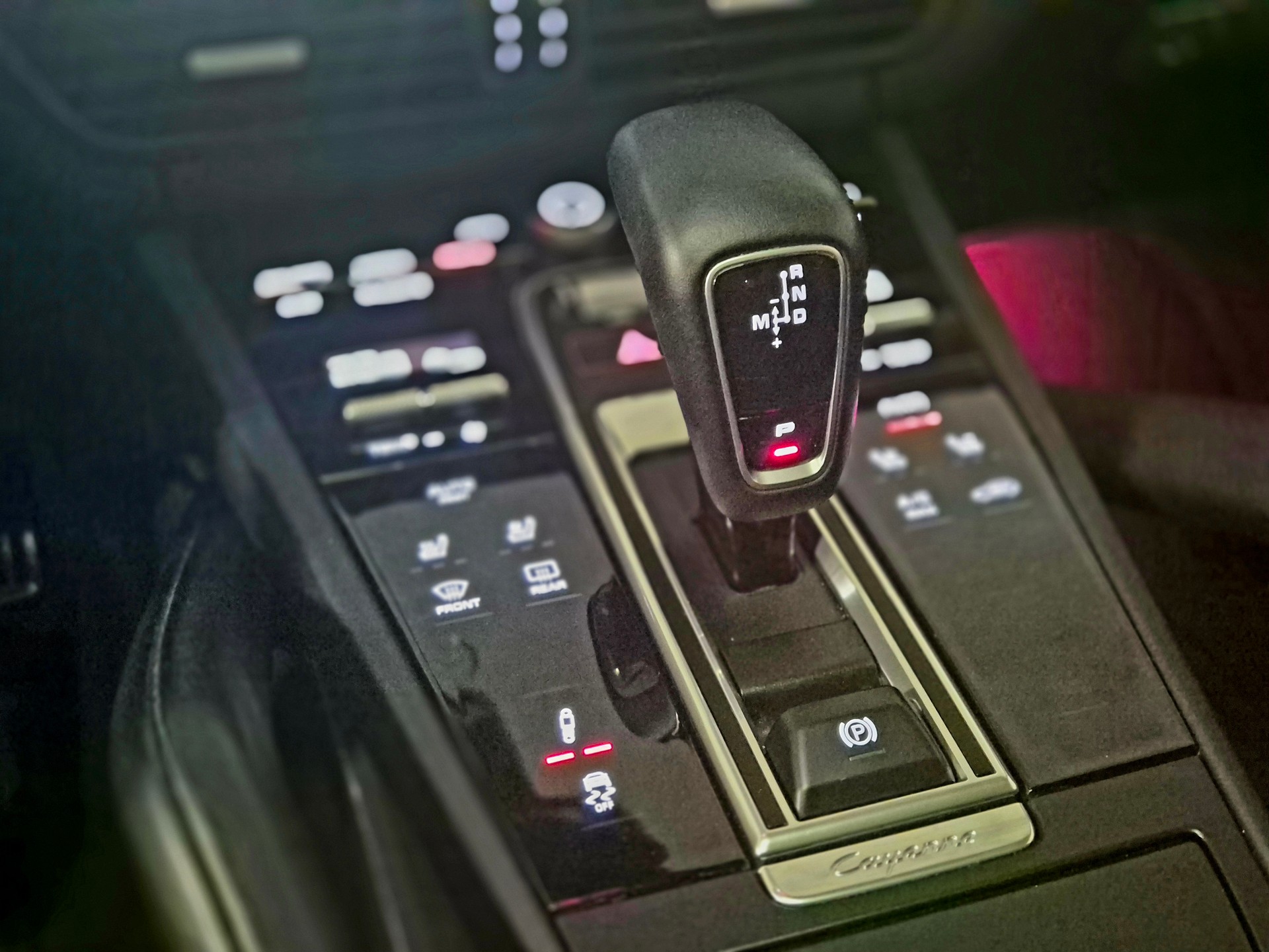 PORSCHE Cayenne Turbo Coupé-image-11