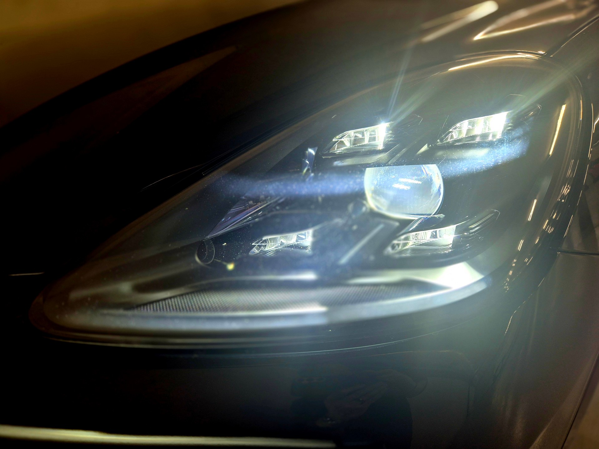 PORSCHE Cayenne Turbo Coupé-image-19