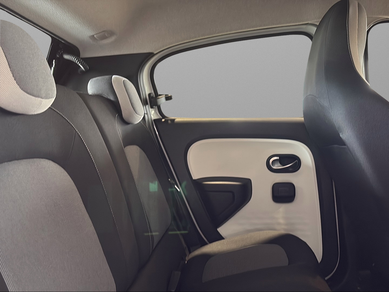RENAULT Twingo SCe 65 Zen-image-10