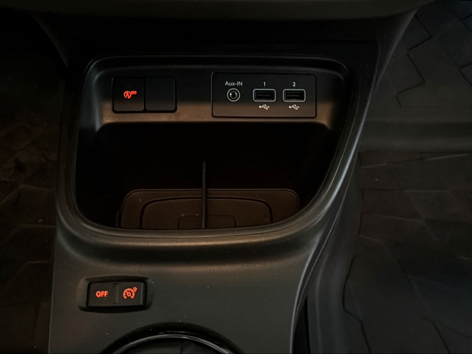 RENAULT Twingo SCe 65 Zen-image-12