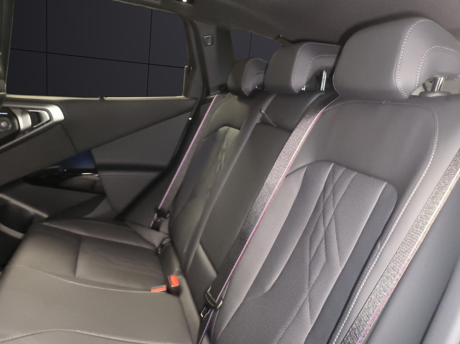 BMW X3 20d xDrive-image-12