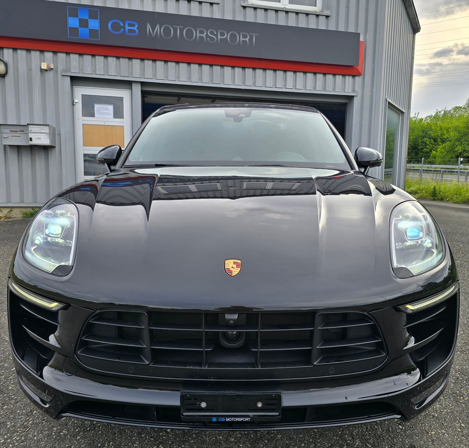 PORSCHE Macan GTS PDK PACK CHRONO-image-1