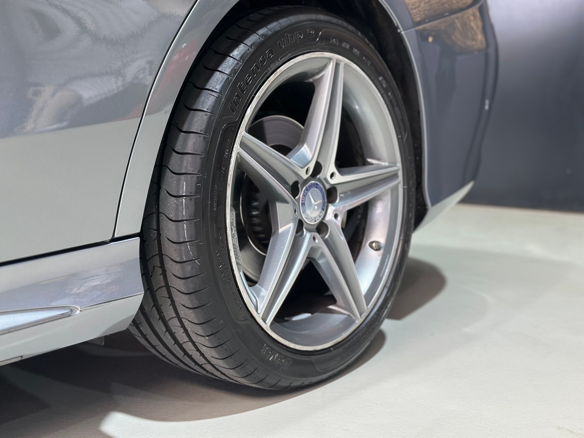 MERCEDES-BENZ C 200 Swiss Star Edition AMG Line 7G-Tronic-image-19