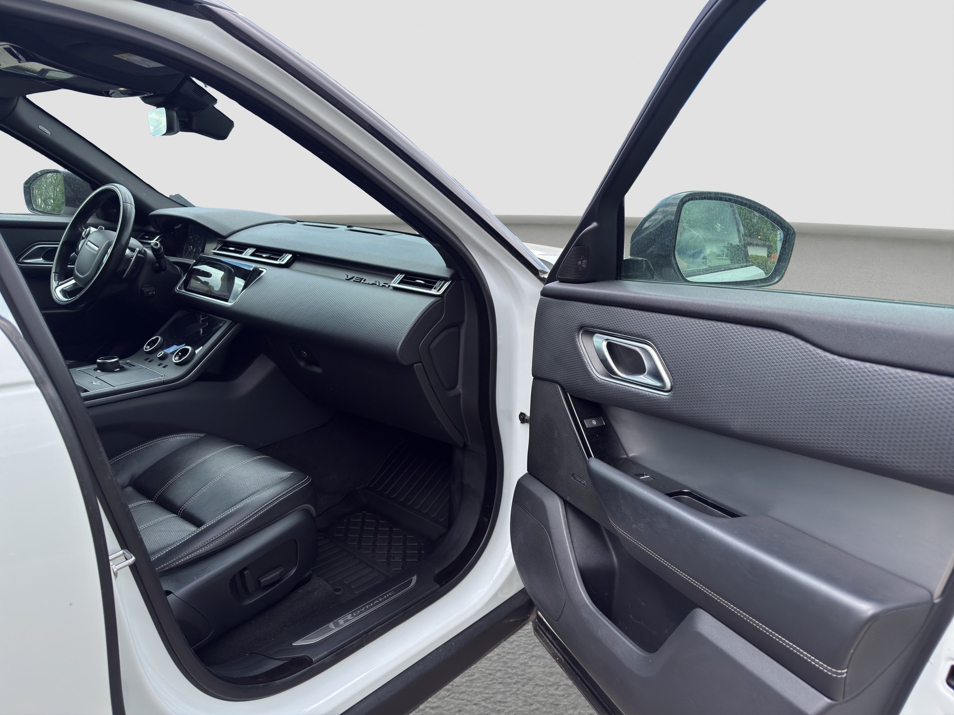 LAND ROVER Range Rover Velar R-Dynamic D 275 S Automatic ** Frisch ab MFK und Service **-image-13