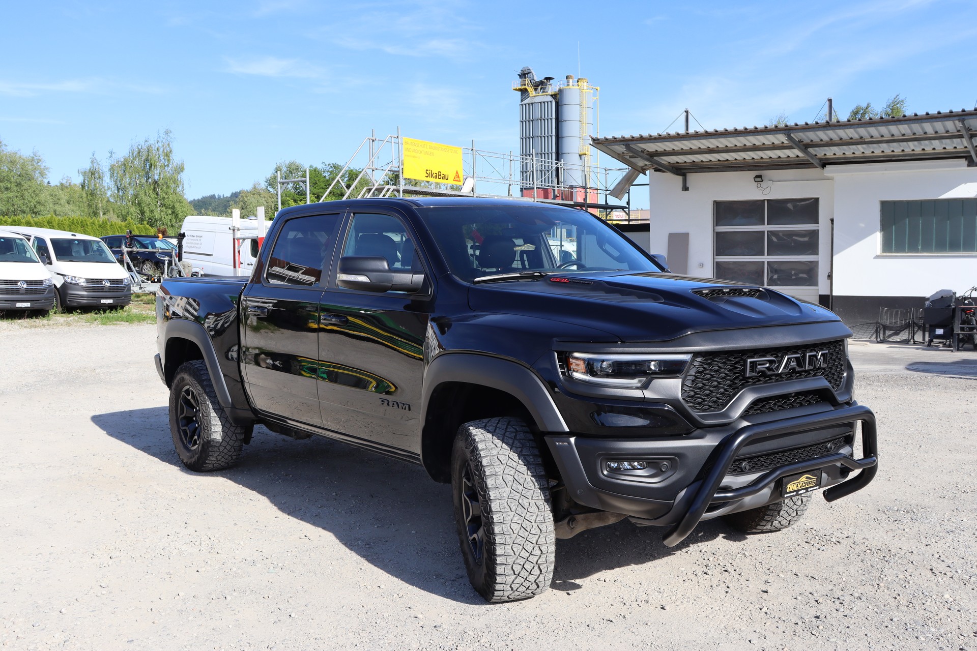 DODGE RAM TRX-image-4