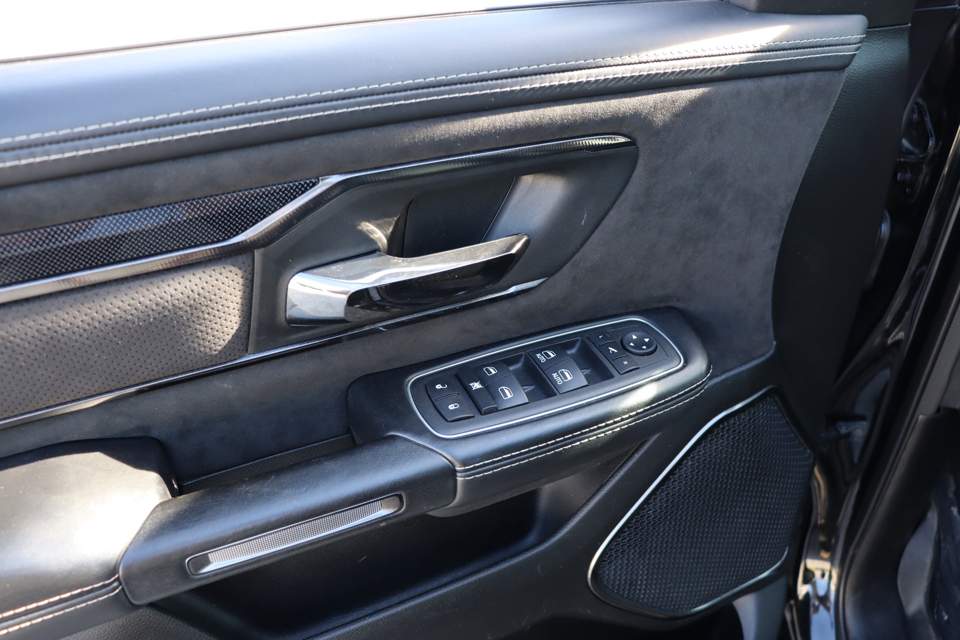 DODGE RAM TRX-image-28