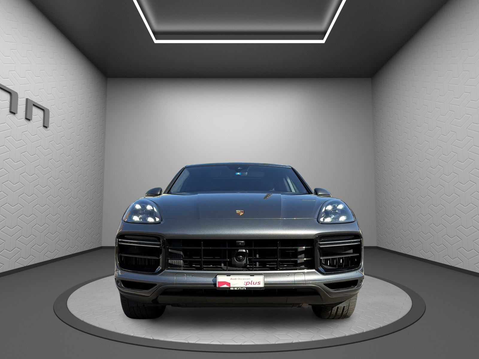 PORSCHE Cayenne Turbo-showroom-element-1