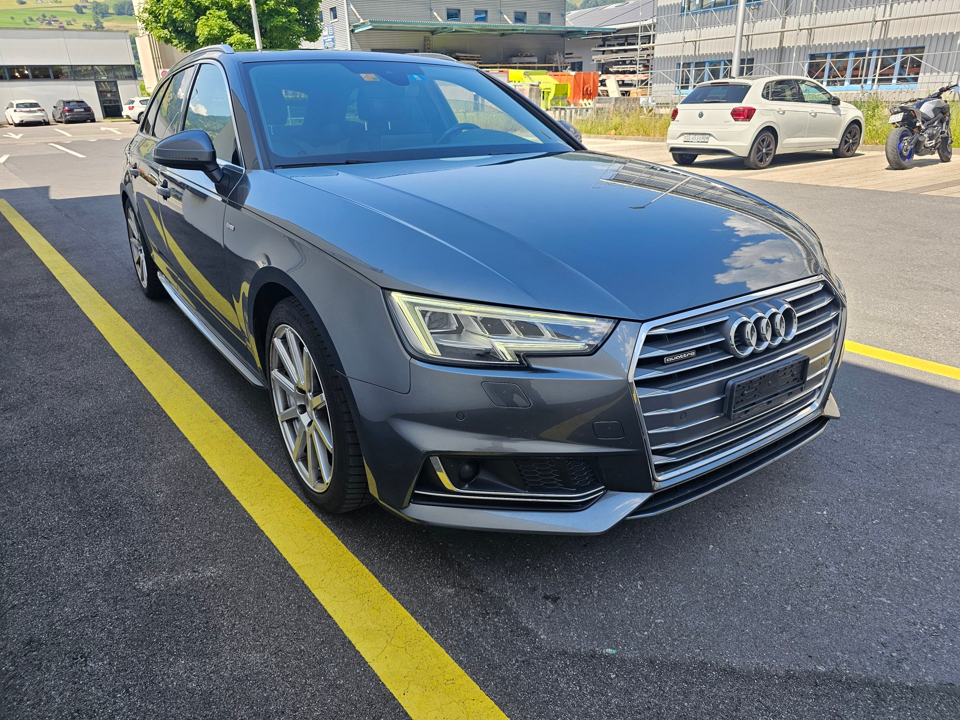 AUDI A4 Avant 3.0 TDI Design quattro S-tronic-image-4