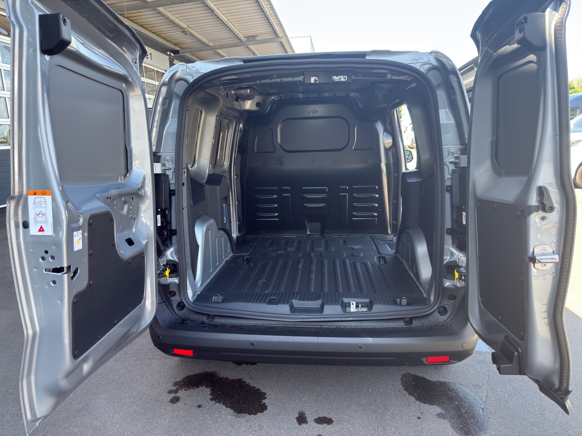 FORD Transit Courier Van 1.0 EcoBoost Trend-image-13