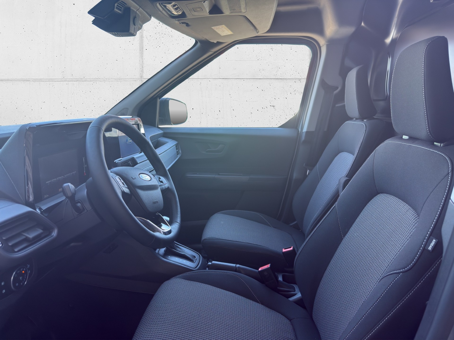 FORD Transit Courier Van 1.0 EcoBoost Trend-image-8