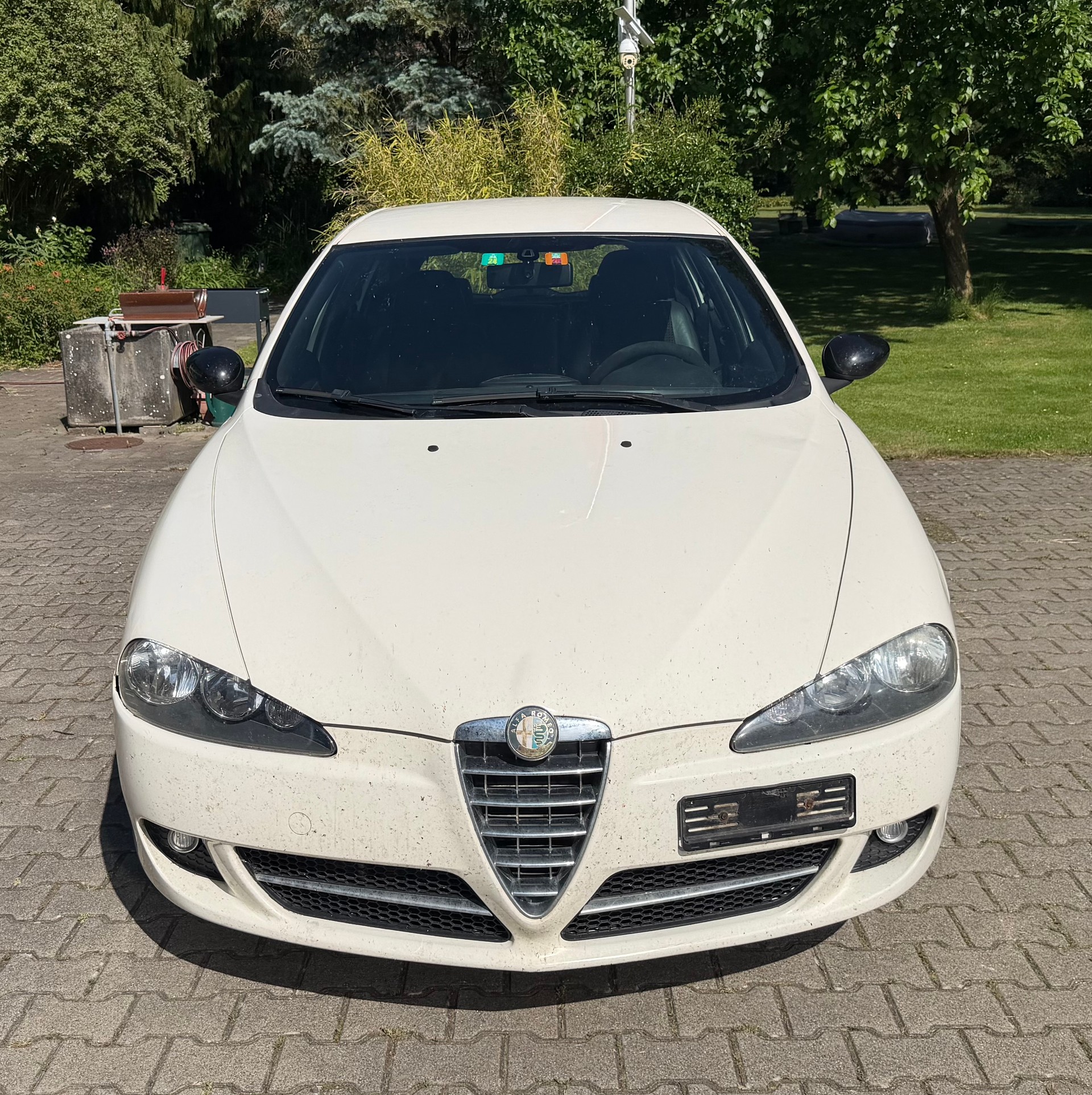 ALFA ROMEO 147 1.9 16V JTD Progression-image-1