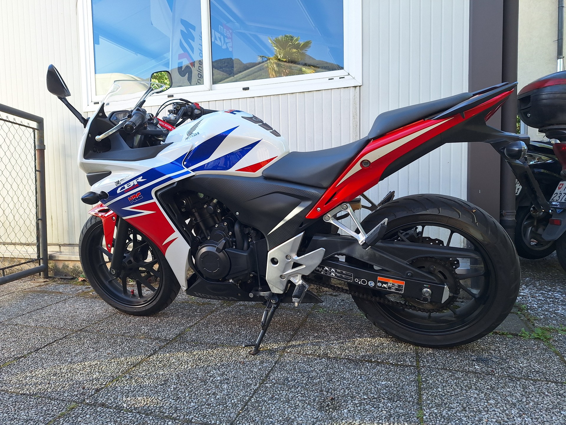 HONDA CBR 500 RA ABS 35kw-image-4