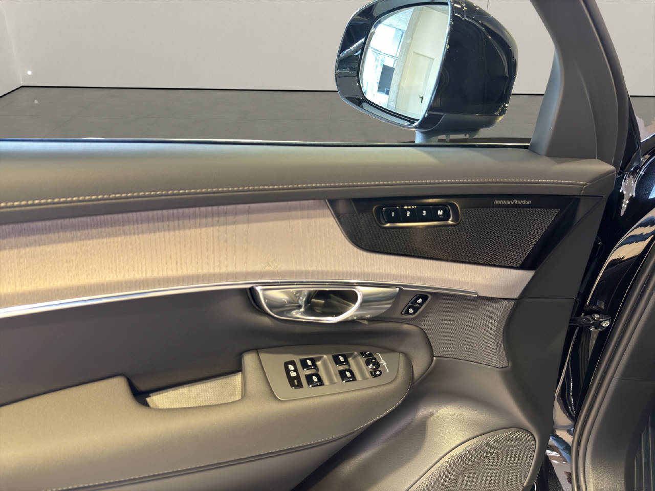 VOLVO XC90 2.0 B5 MH Ultra Bright AWD-image-14
