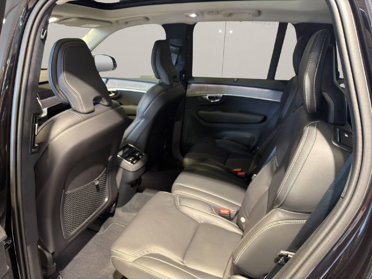 VOLVO XC90 2.0 B5 MH Ultra Bright AWD-image-5