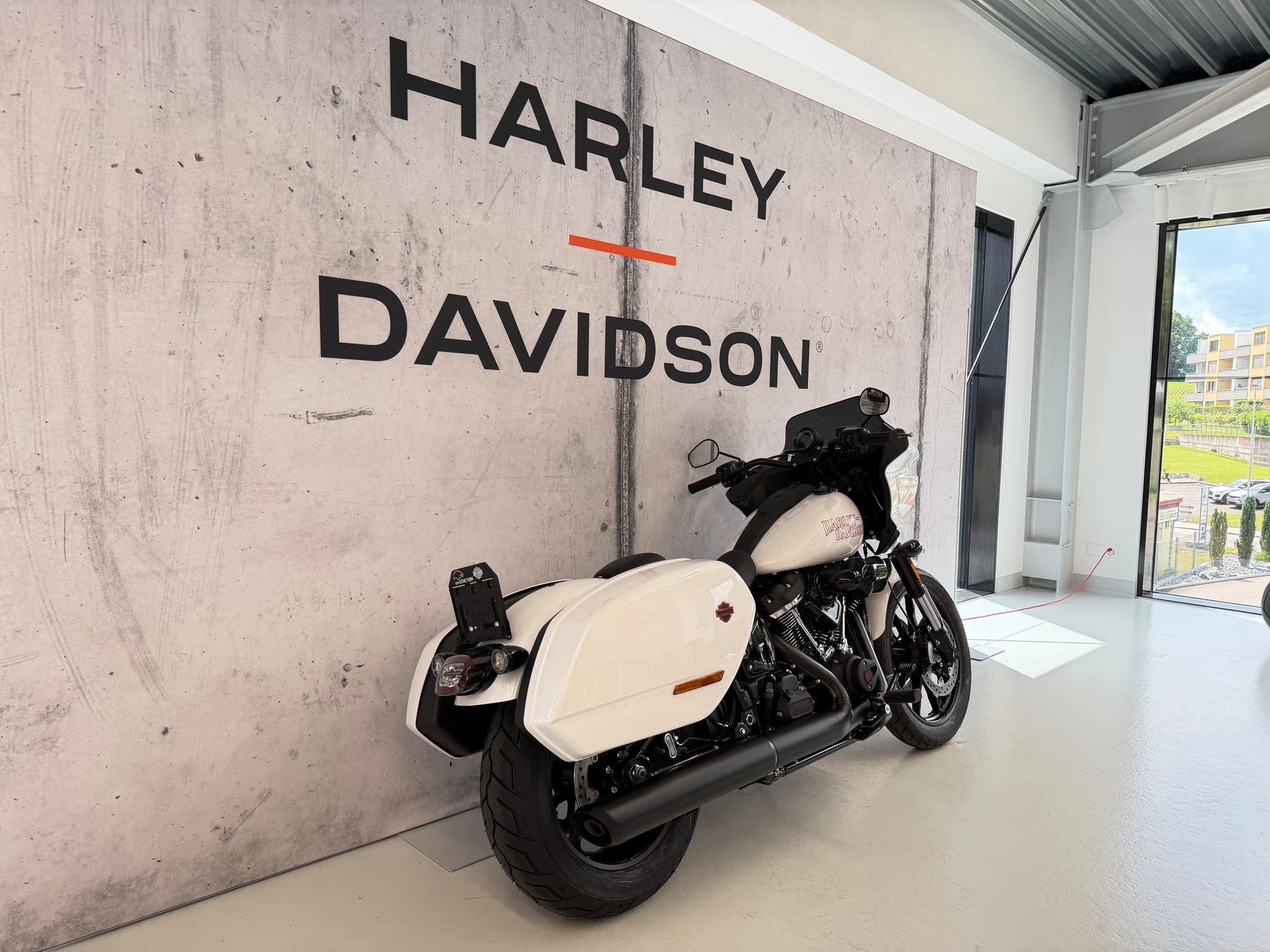 HARLEY-DAVIDSON FXLRST Low Rider ST 117-image-2