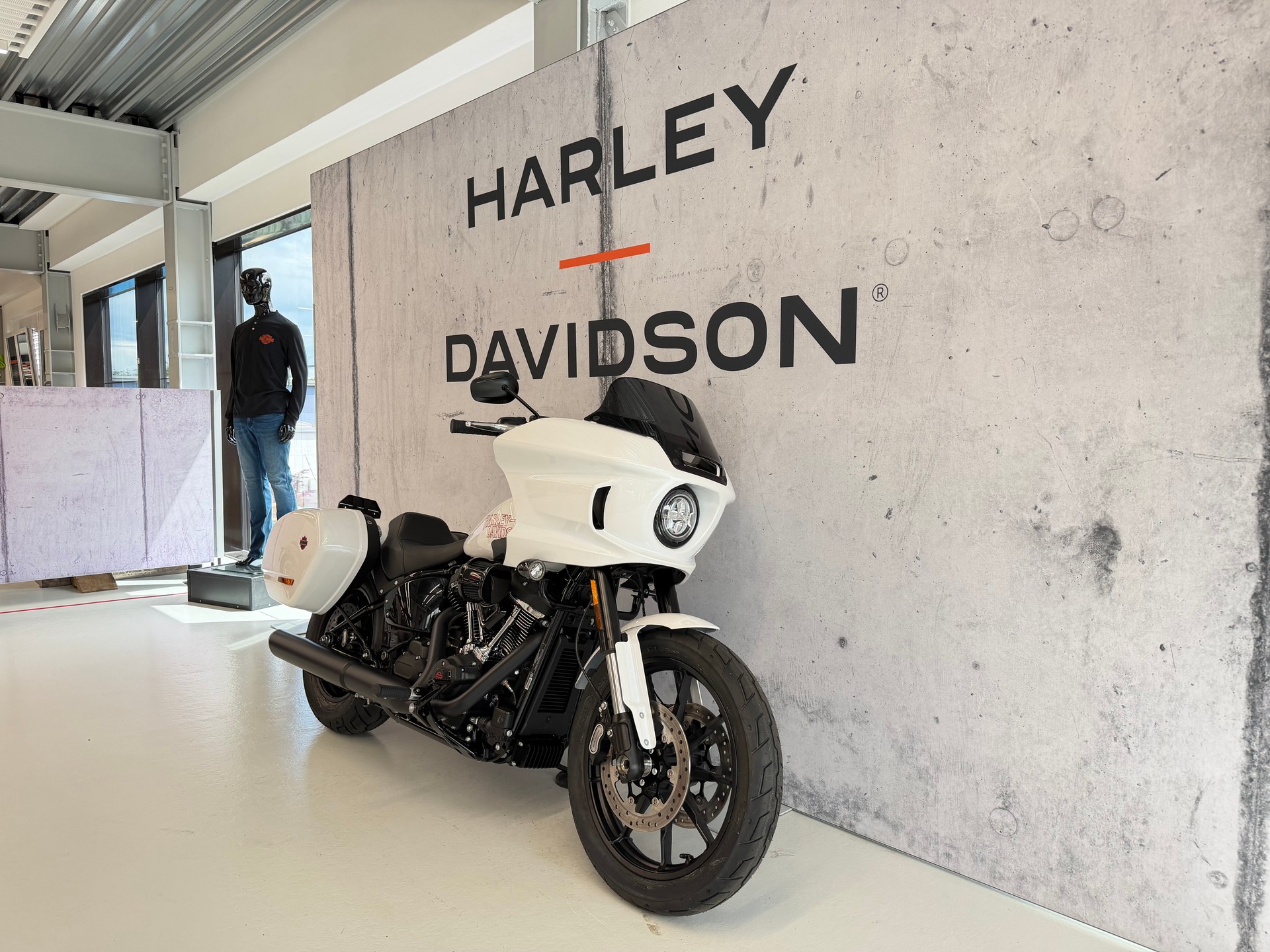 HARLEY-DAVIDSON FXLRST Low Rider ST 117-image-1