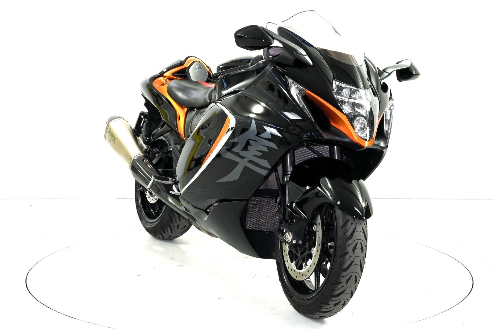 SUZUKI GSX 1300 R Hayabusa-showroom-element-1