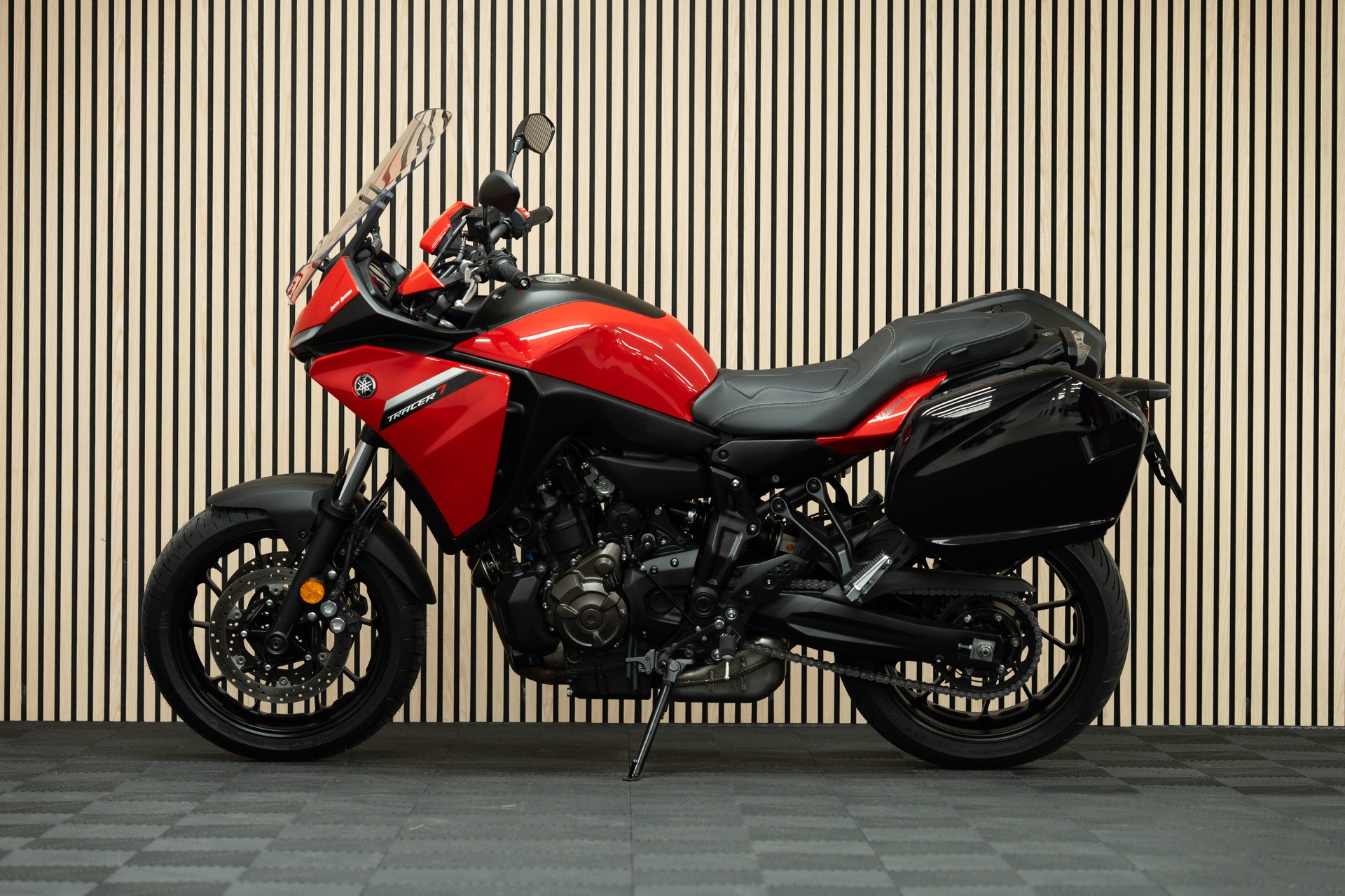 YAMAHA Tracer 7 GT-showroom-element-1