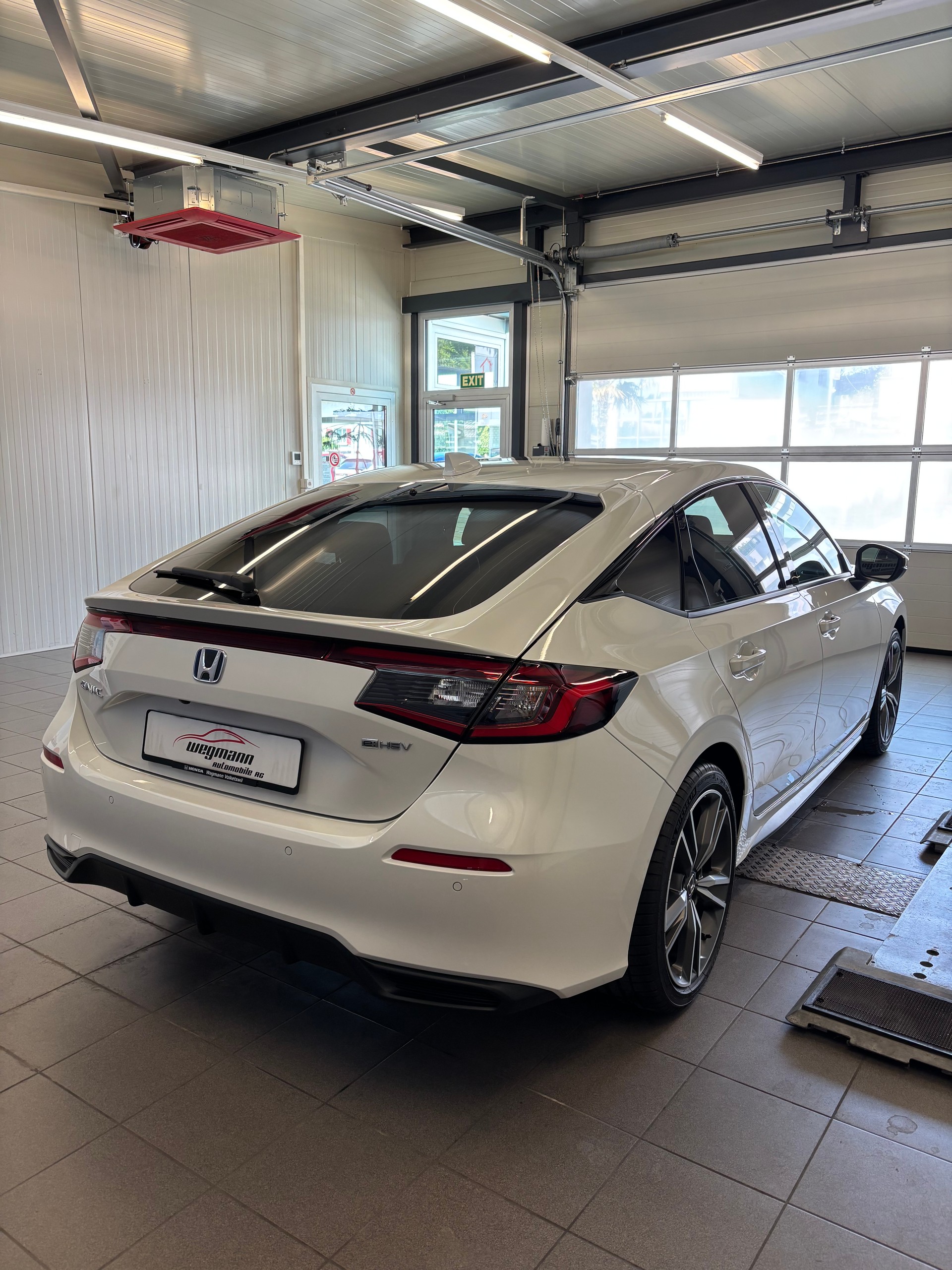 HONDA Civic 2.0 i-MMD HEV Advance-showroom-element-3