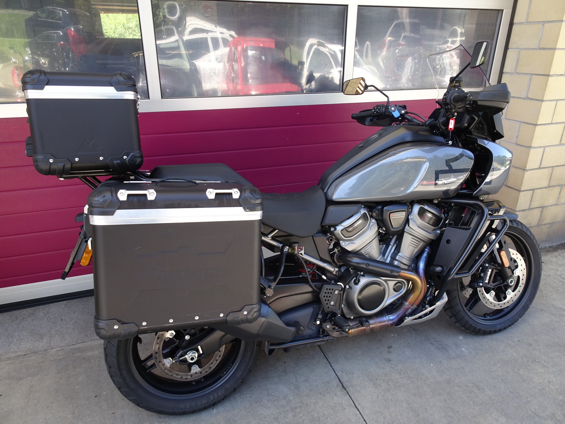 HARLEY-DAVIDSON RA Pan America 1250 Special-image-3