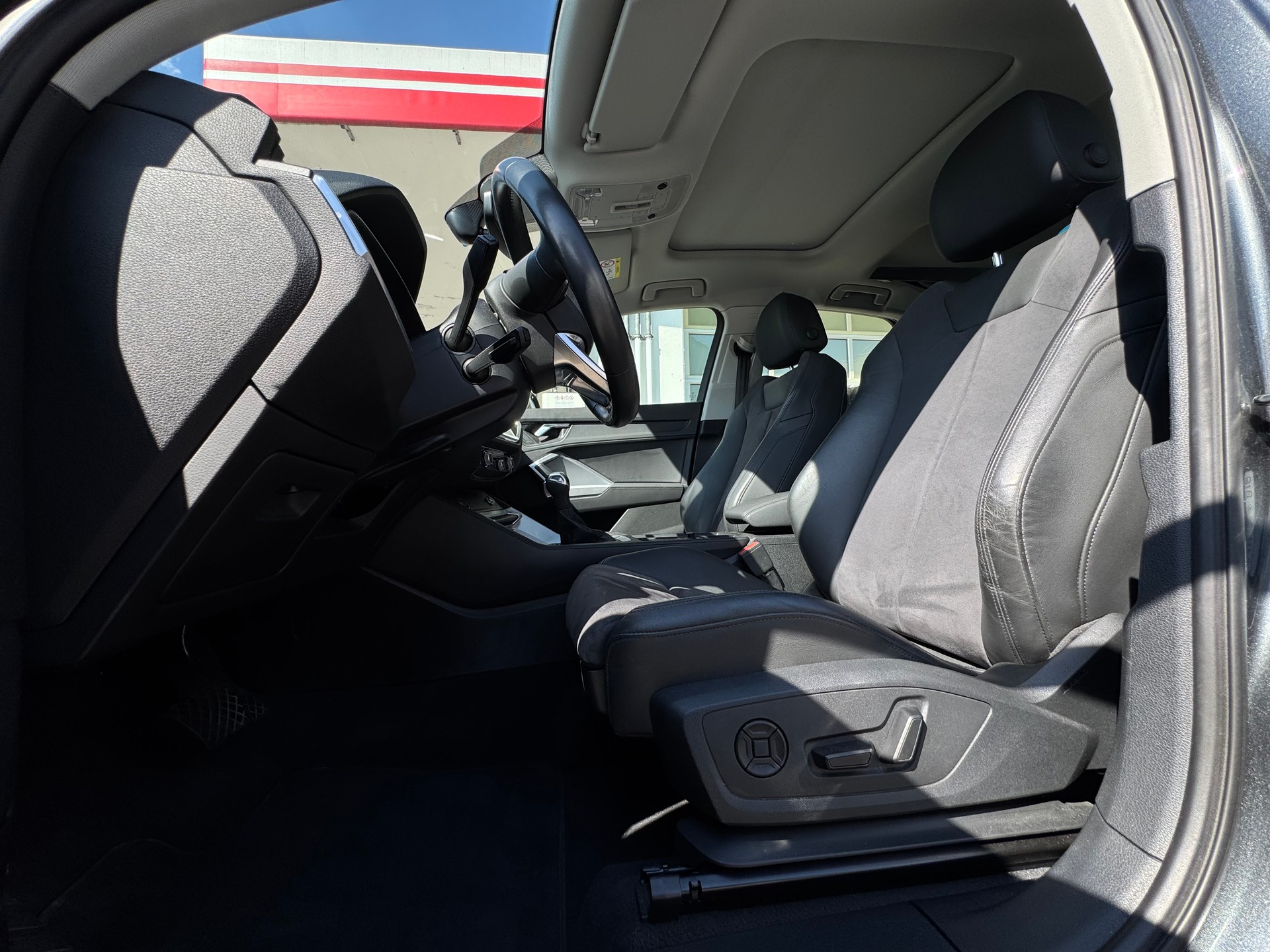 AUDI Q3 Sportback 45 TFSI quattro S-tronic-image-10
