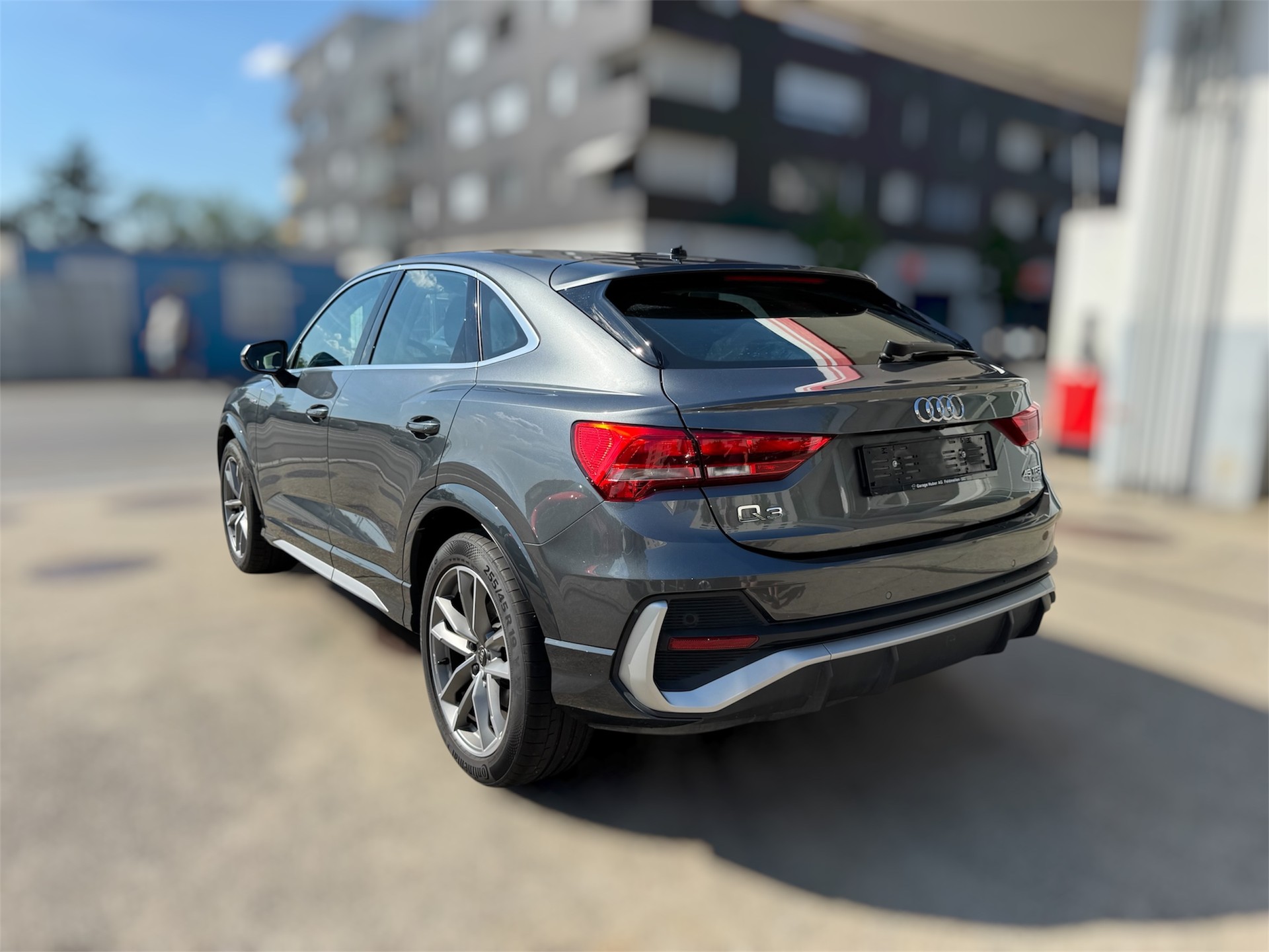 AUDI Q3 Sportback 45 TFSI quattro S-tronic-image-6