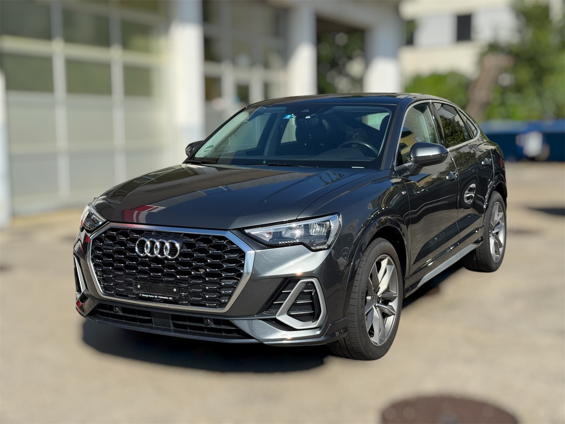 AUDI Q3 Sportback 45 TFSI quattro S-tronic-image-8
