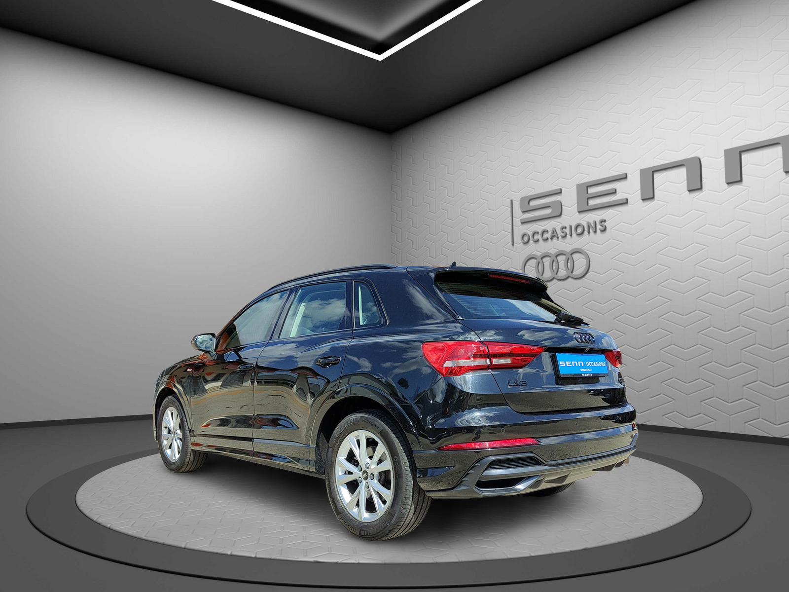 AUDI Q3 40 TFSI S line quattro S-tronic-showroom-element-3