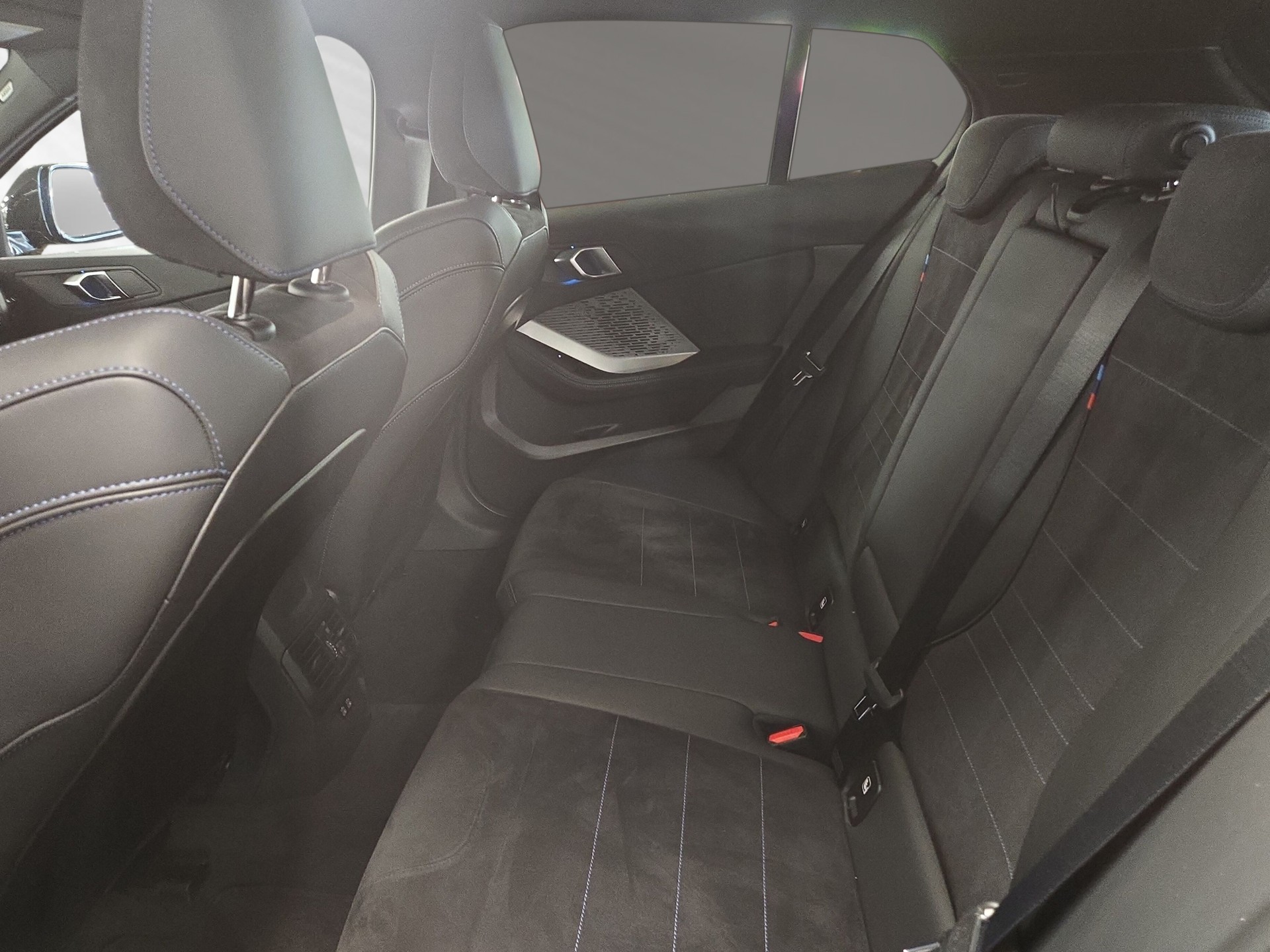 BMW 123 xDrive M Sport Steptronic-image-6
