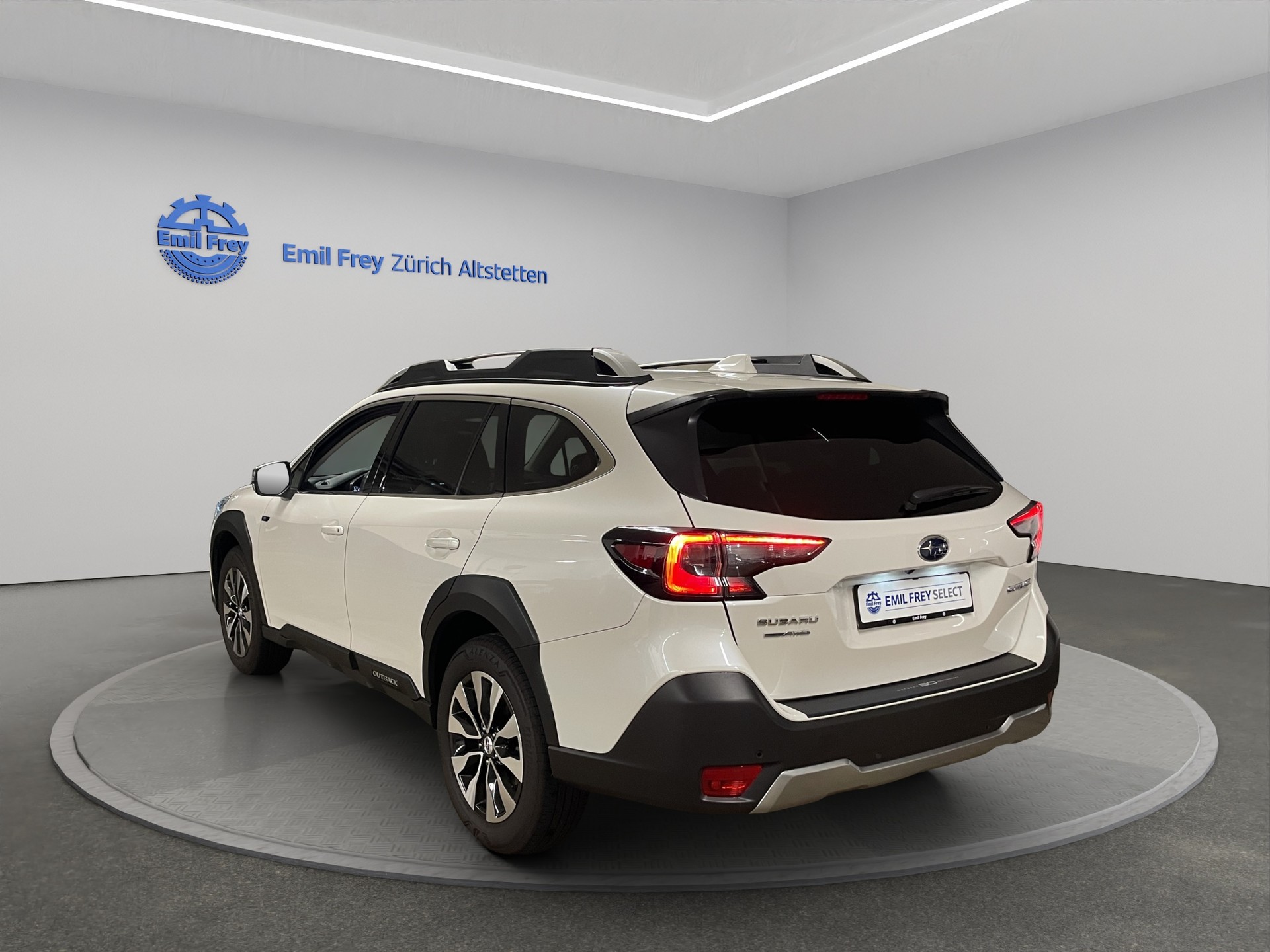 SUBARU Outback 2.5i 30th Anniversary Edition-showroom-element-1