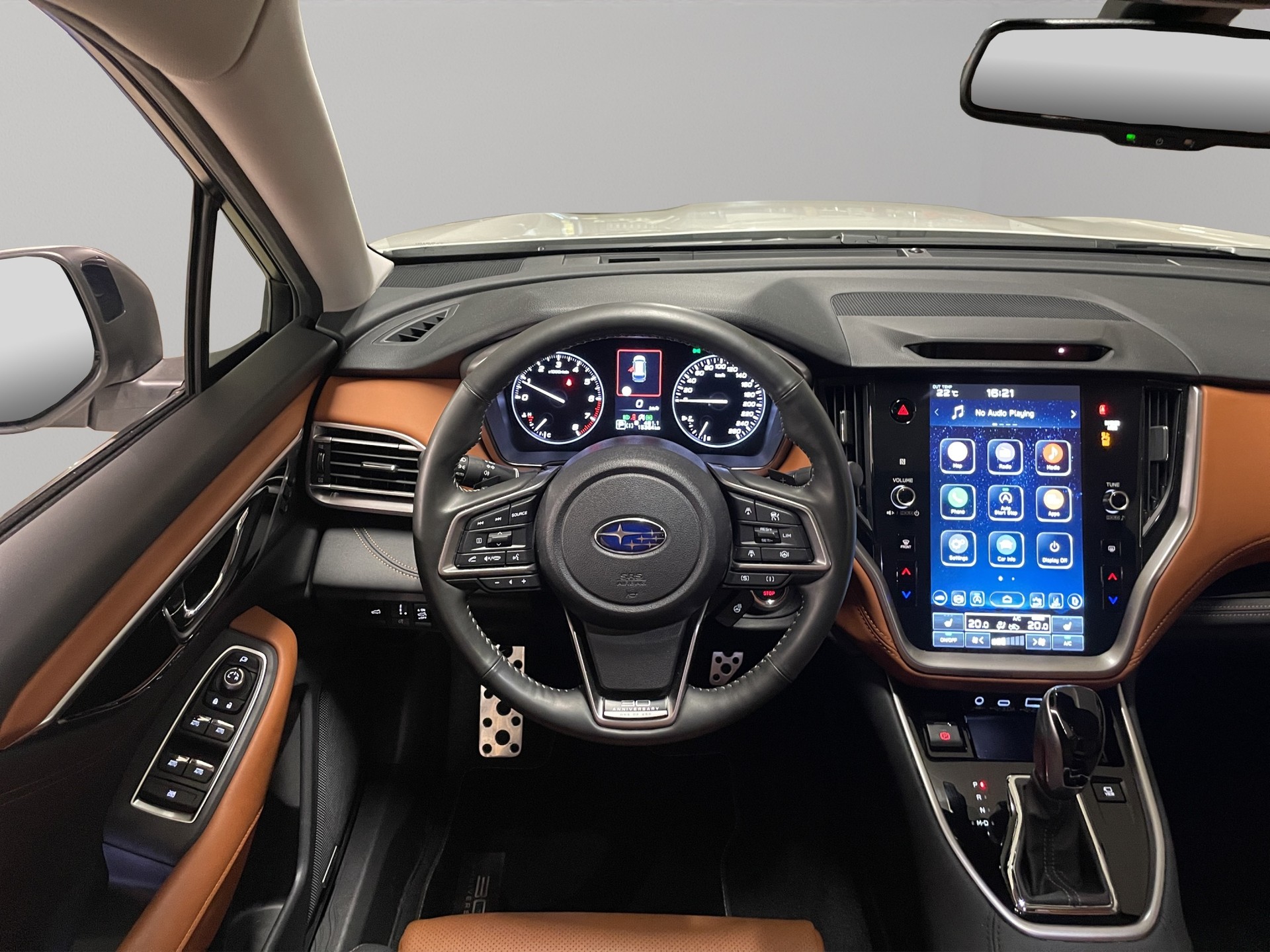 SUBARU Outback 2.5i 30th Anniversary Edition-image-9