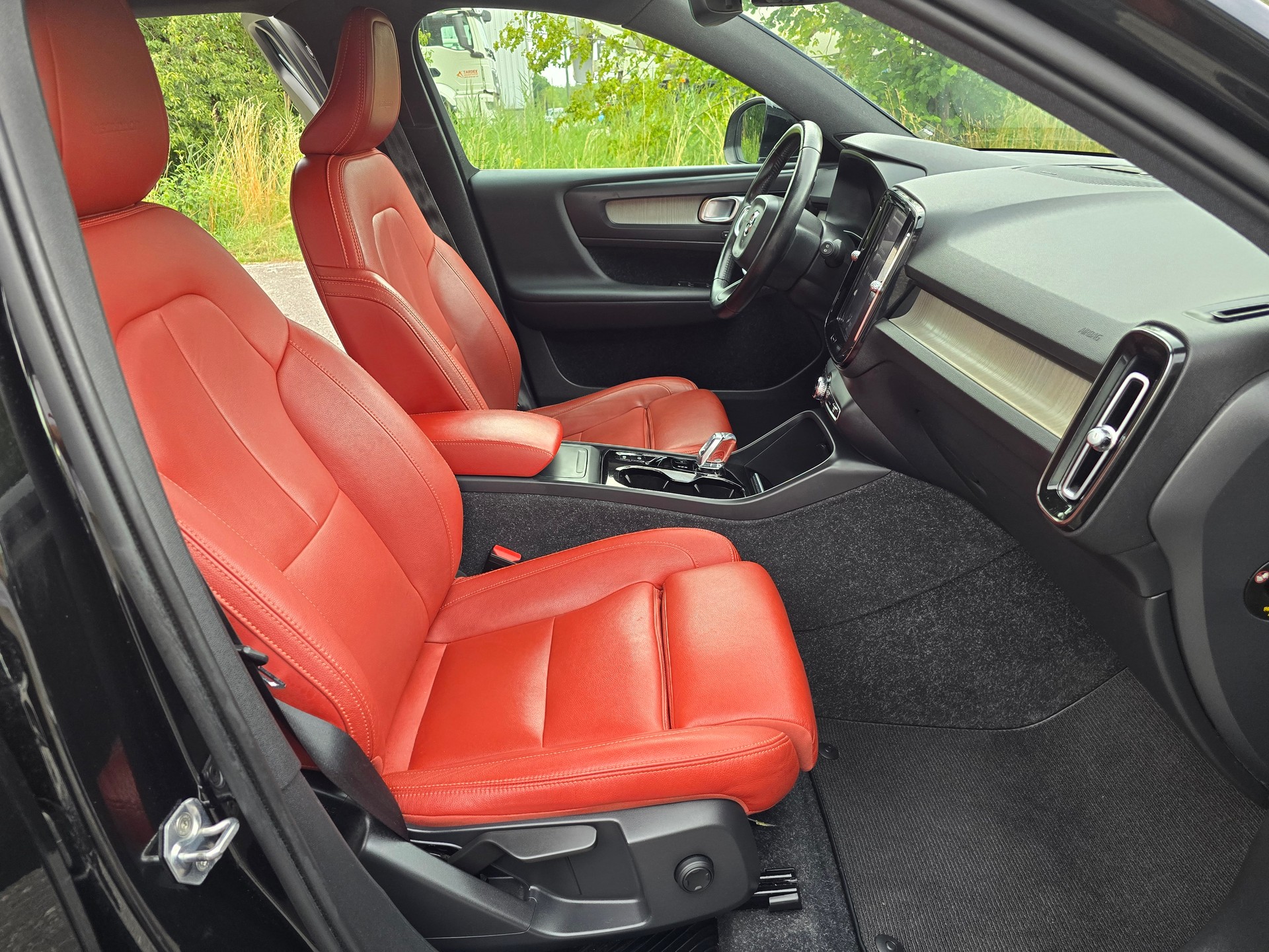 VOLVO XC40 D3 Inscription Geartronic-image-16