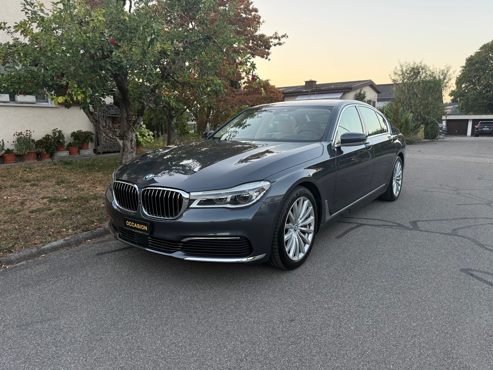 BMW 750i xDrive Steptronic