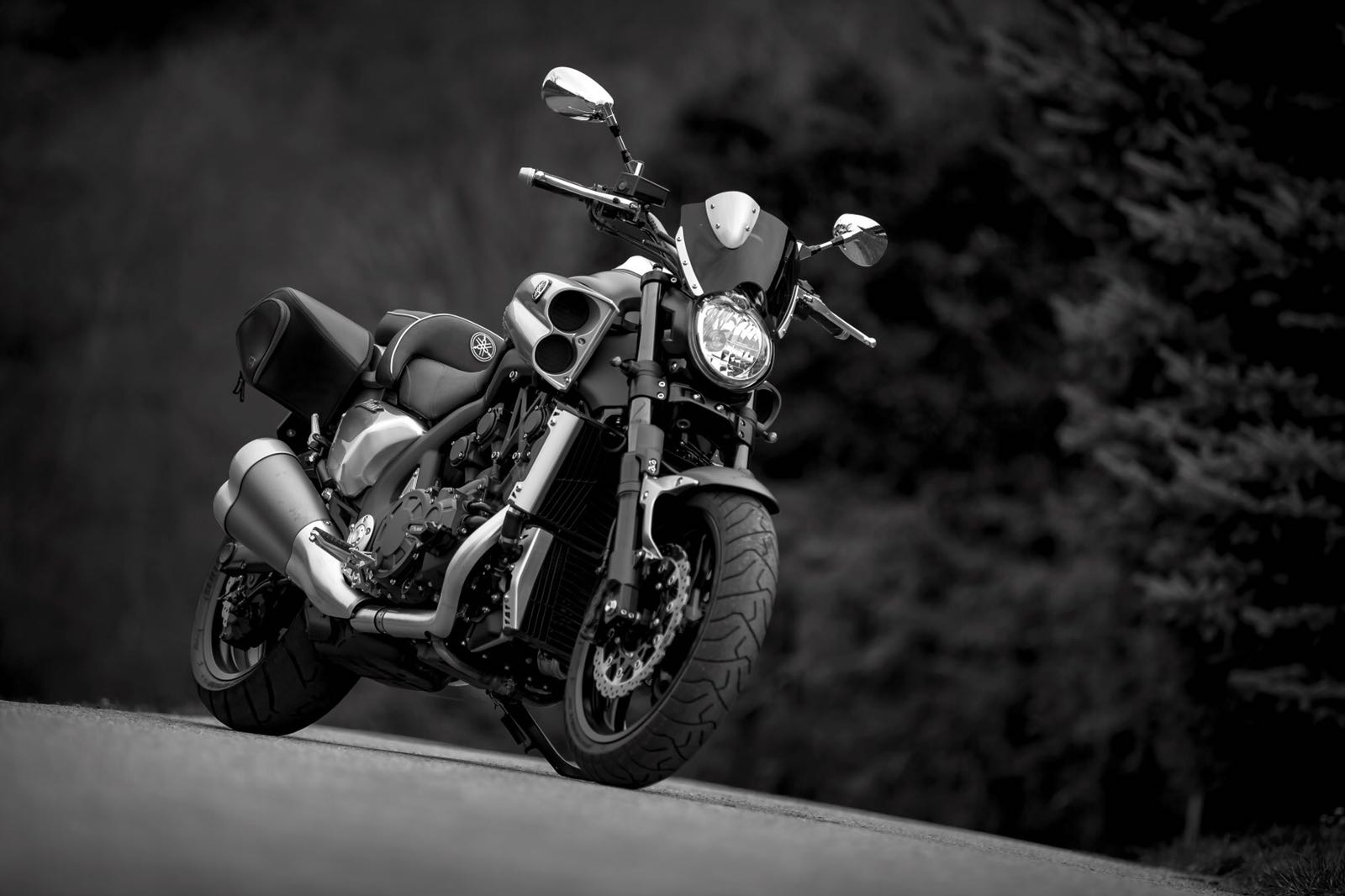 YAMAHA V-MAX-image-3