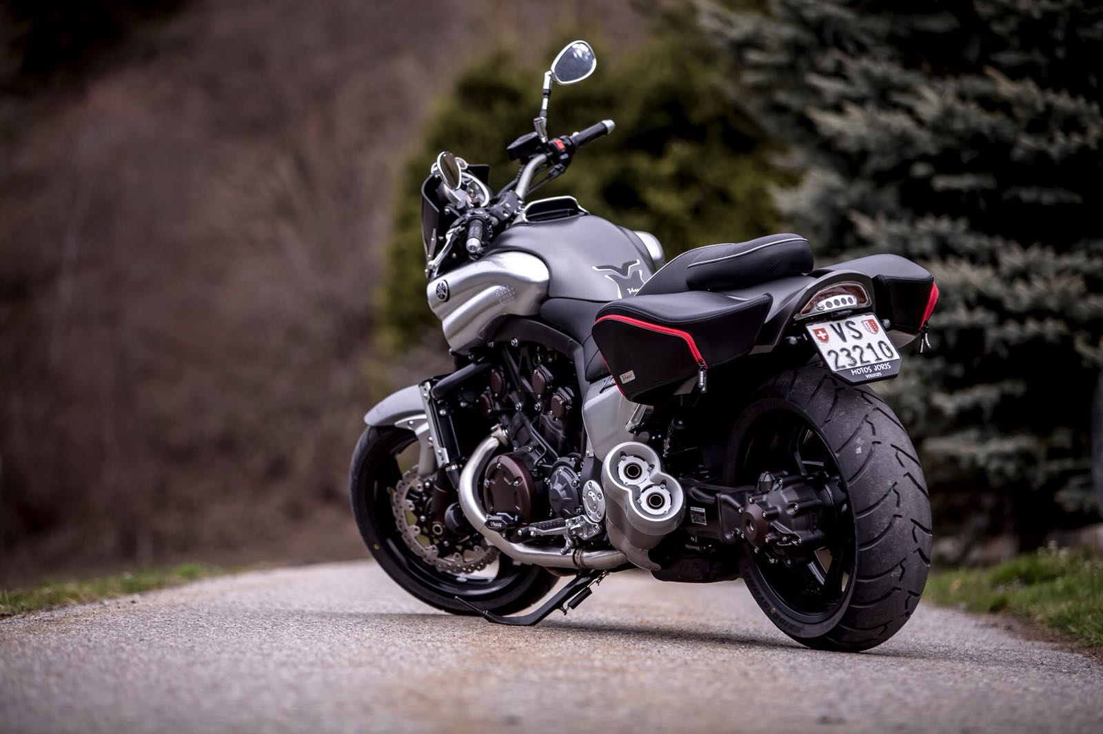YAMAHA V-MAX
