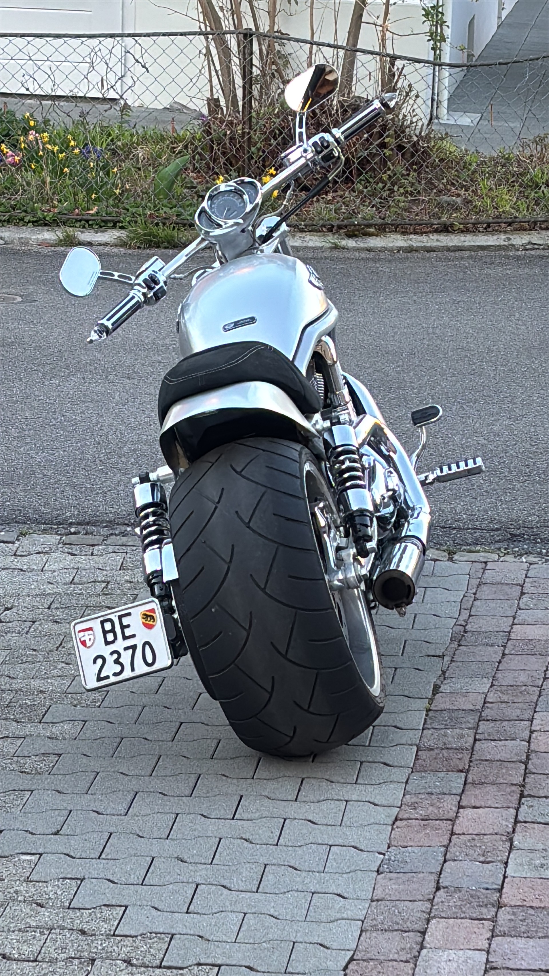 HARLEY-DAVIDSON VRSCA V-Rod 1200-image-8