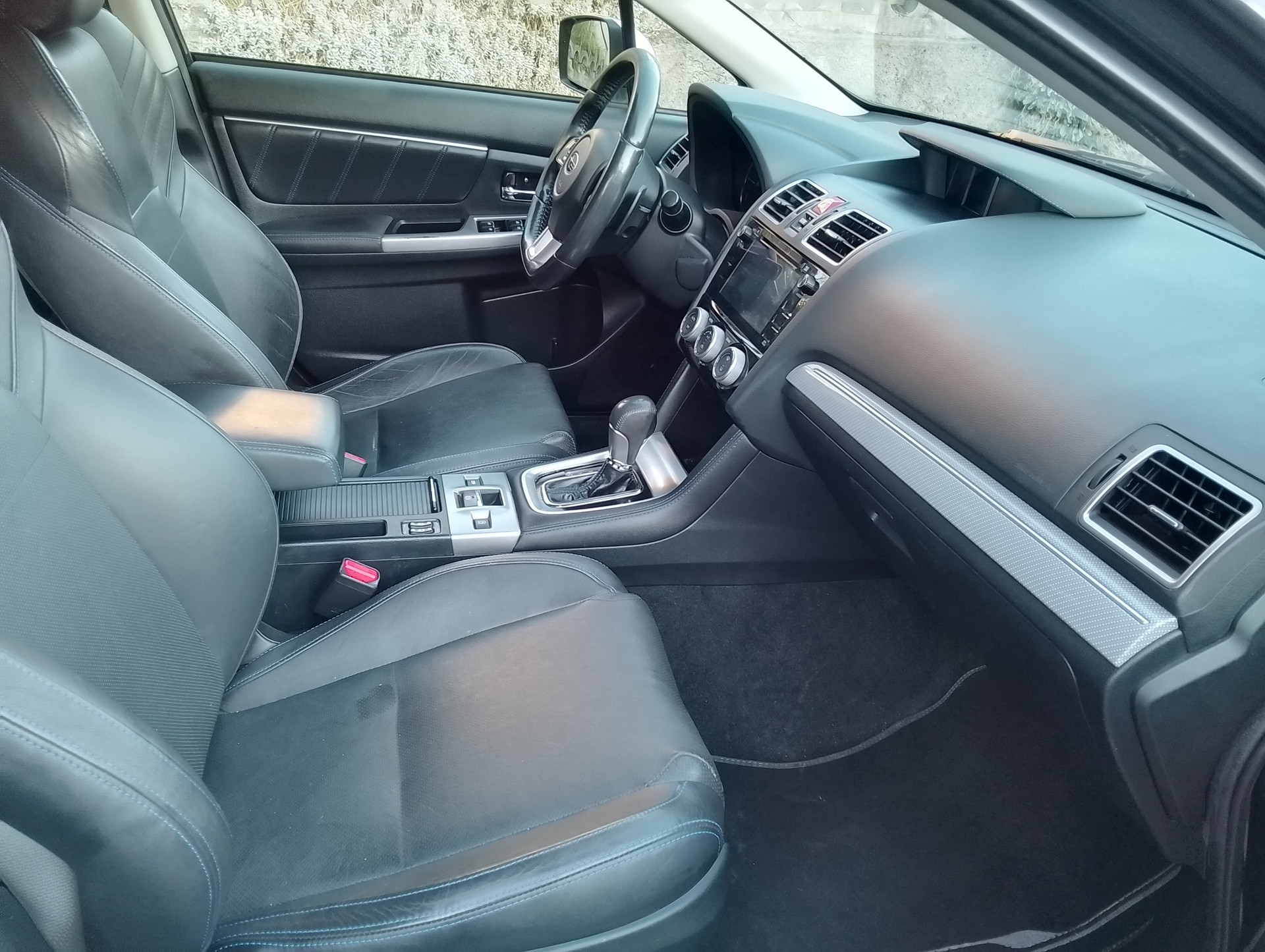 SUBARU Levorg 1.6DIT Luxury S AWD Lineartronic-image-14